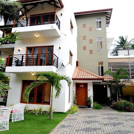 Hotel Shanelo Negombo Exteriör bild