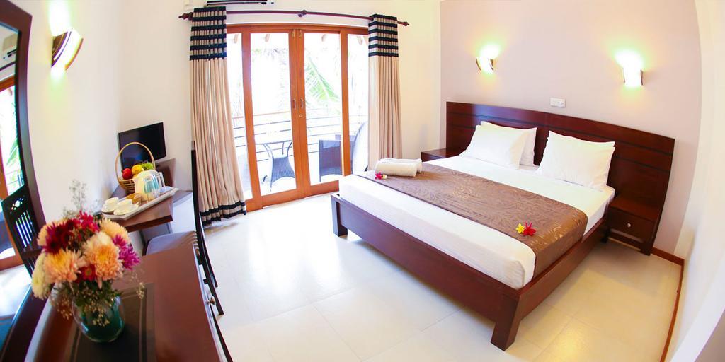 Hotel Shanelo Negombo Exteriör bild